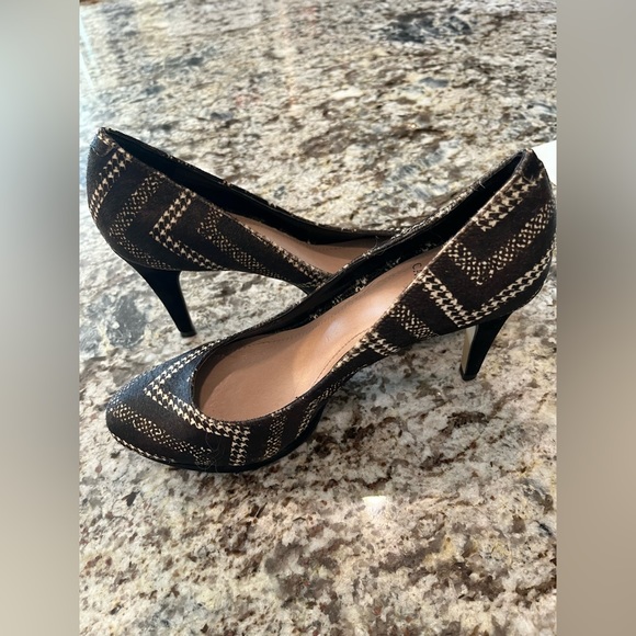 Vince Camuto Heels - Picture 2 of 8